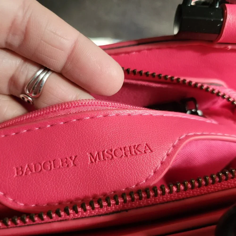 BADGLEY MISCHKA HOT PINK VEGAN LEATHER HANDBAG CROSSBODY - Picture 9 of 15